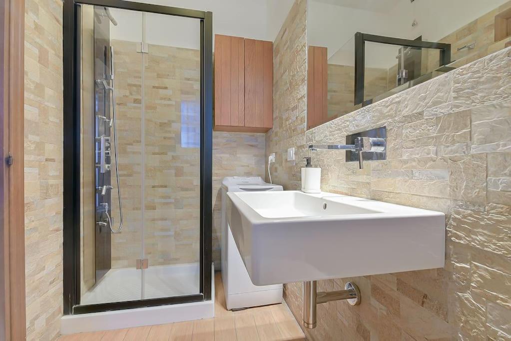 Nettuno 5 Stelle- Appartamento Elegante Con Suite Bologne Extérieur photo
