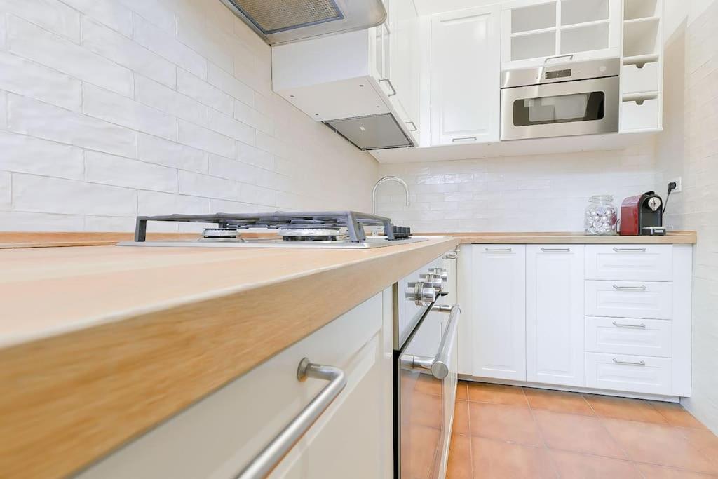 Nettuno 5 Stelle- Appartamento Elegante Con Suite Bologne Extérieur photo